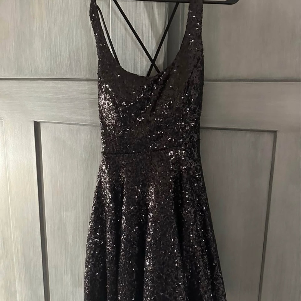 B. Smart Black Prom Homecoming Formal Short Sequin Backless Dress Size 5 sparkly